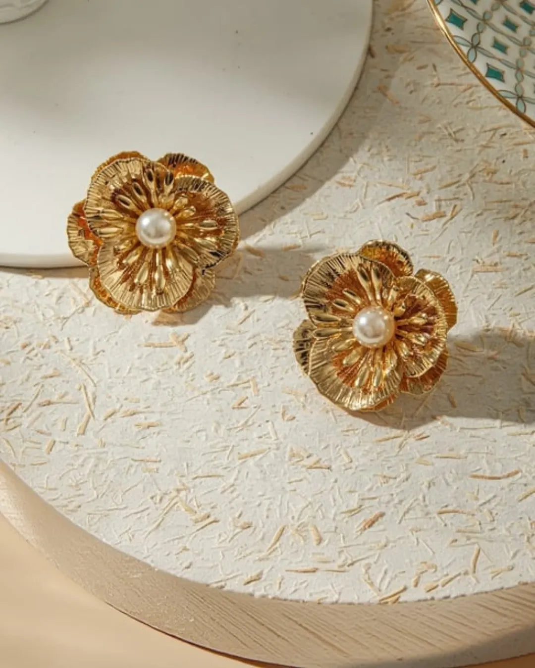 Golden flower earrings